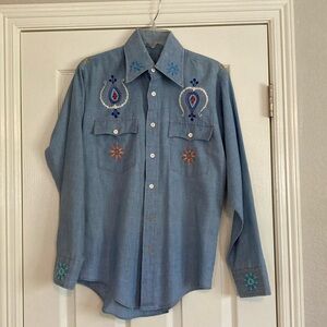 Denim shirt, light weight, hand embroidery, size Medium (see note)